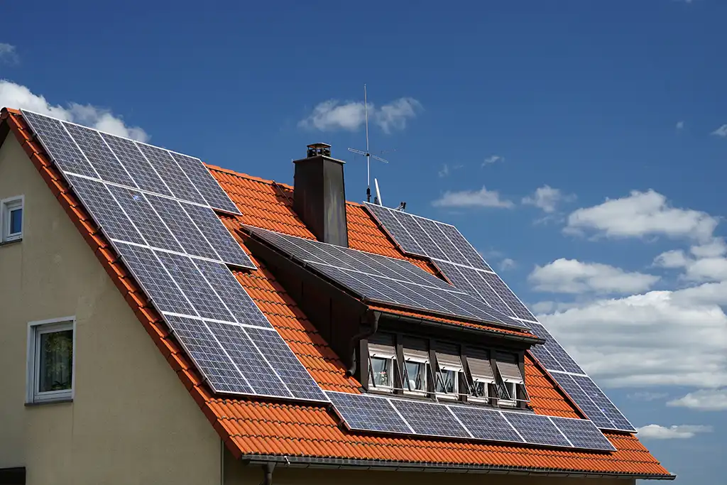 Haus mit Photovoltaikanlage